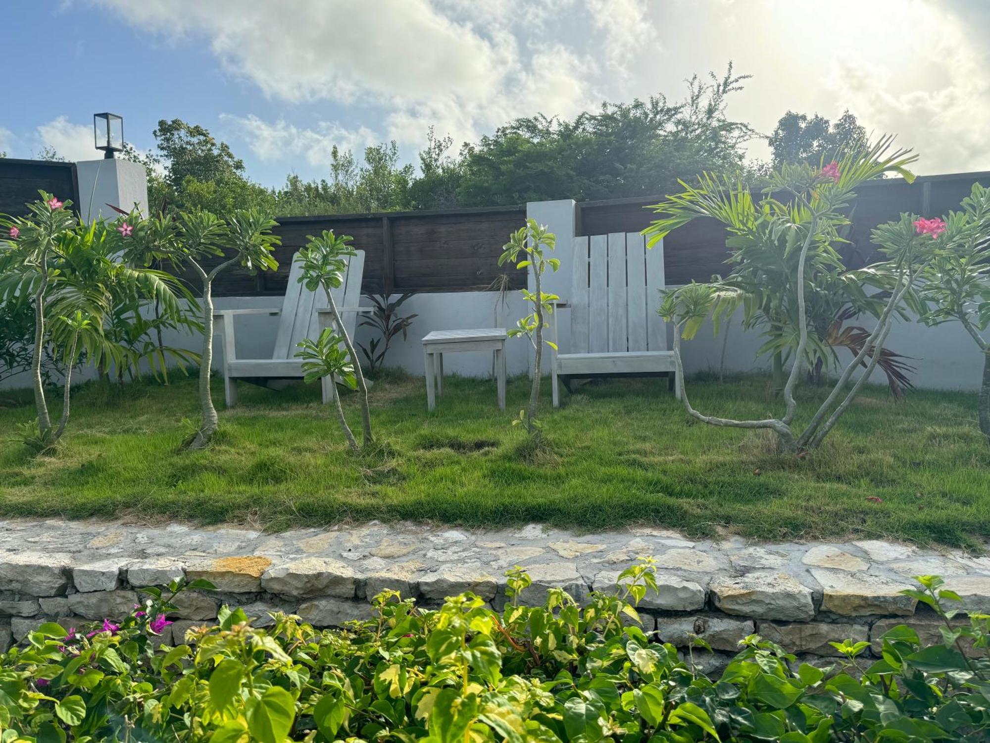 De' Seaside Escape Hotell Willikies Exteriör bild